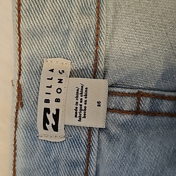 Billabong light blue denim jeans, slightly worn - Picture 3 of 3